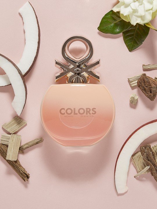 Everyday gold jewelry set with delicate chain and minimalist design for layering